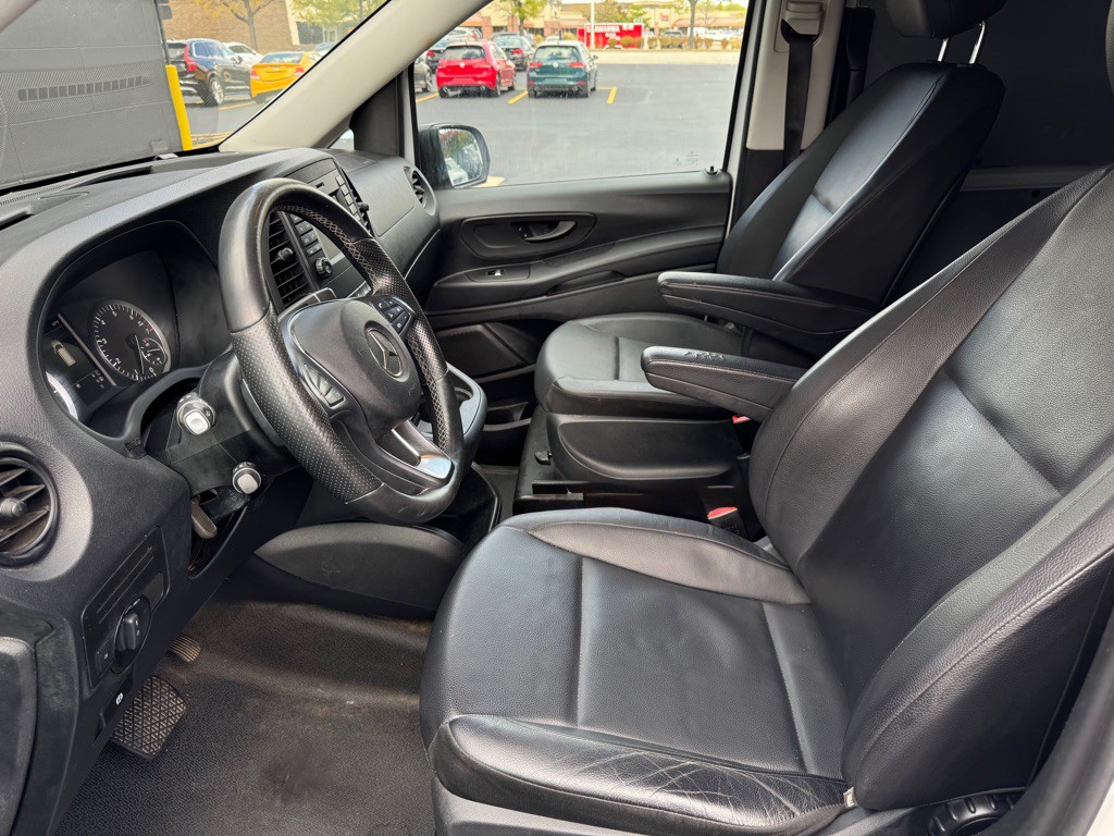 2018 Mercedes-Benz Metris Image 16