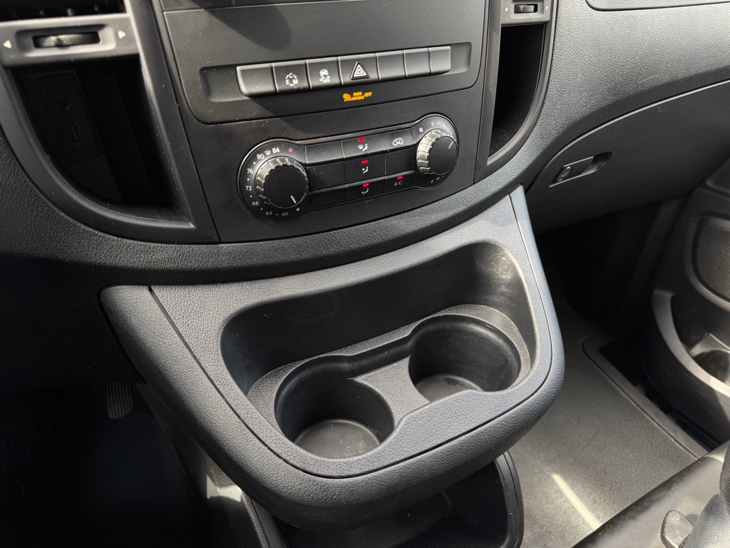 2018 Mercedes-Benz Metris Image 24