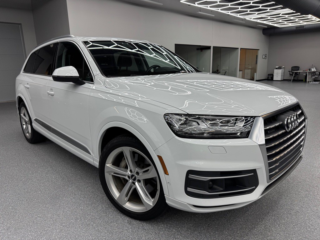 2019 Audi Q7 Image 2