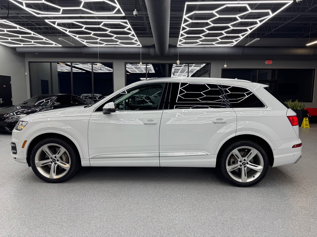 2019 Audi Q7 Image 9