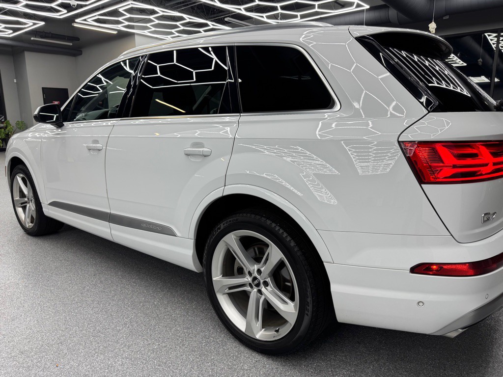 2019 Audi Q7 Image 10