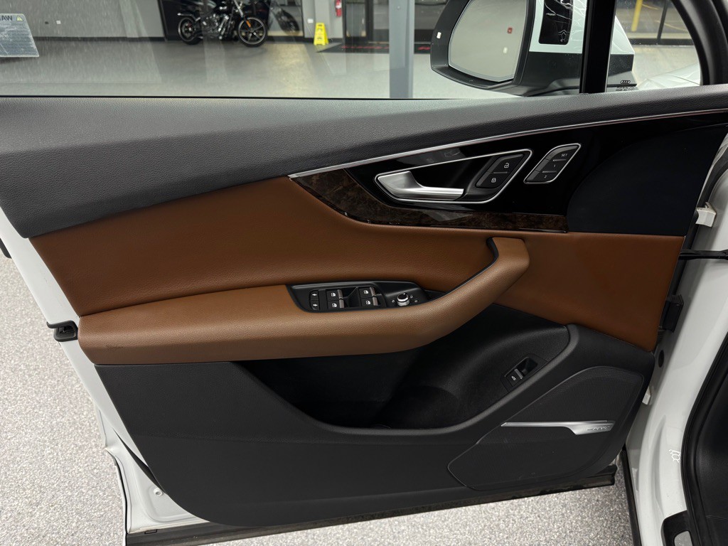 2019 Audi Q7 Image 21