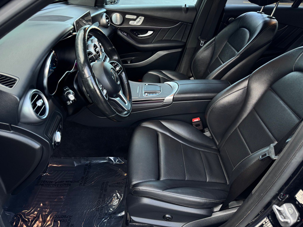 2021 Mercedes-Benz GLC-Class Image 21