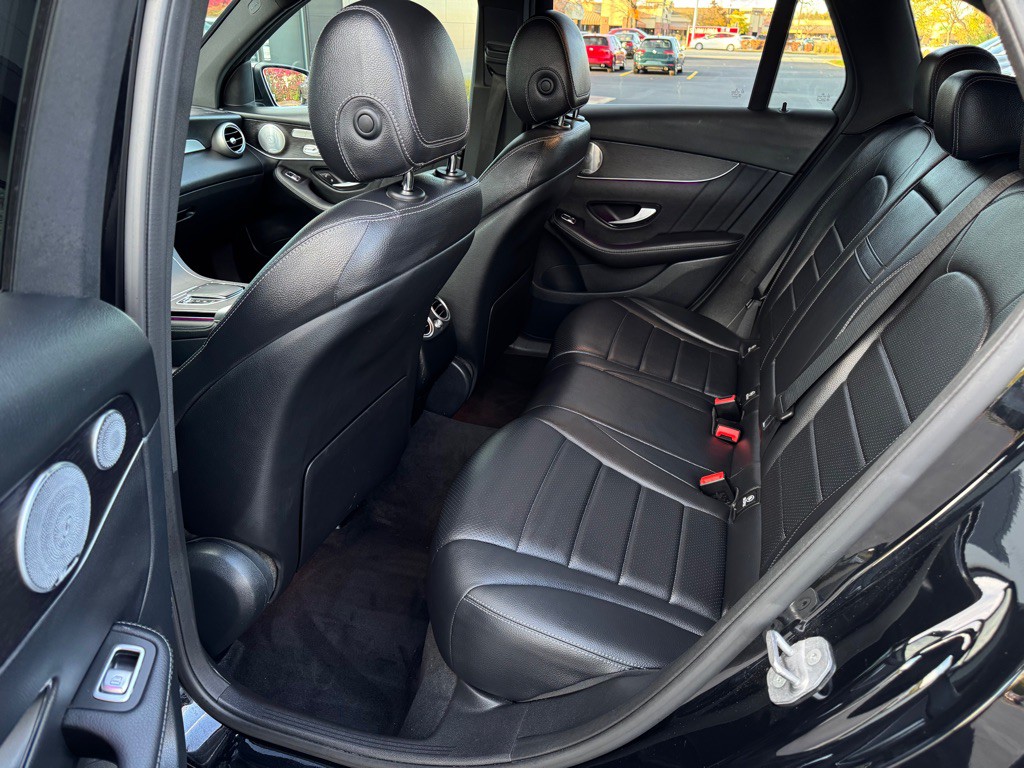 2021 Mercedes-Benz GLC-Class Image 23