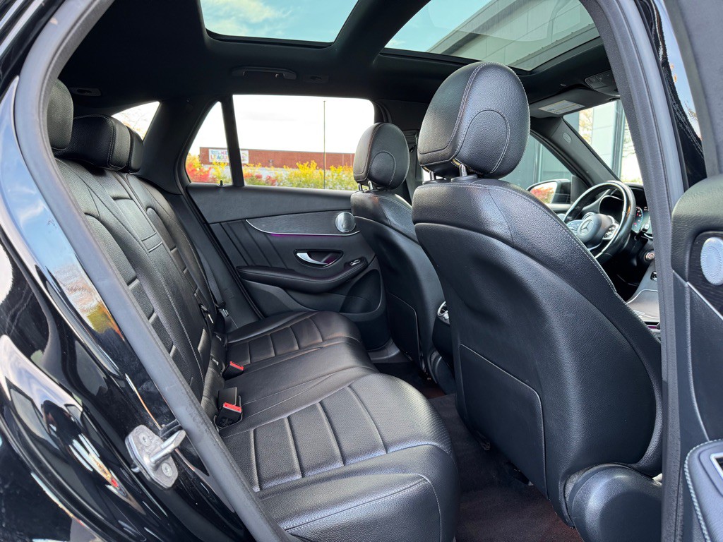 2021 Mercedes-Benz GLC-Class Image 27