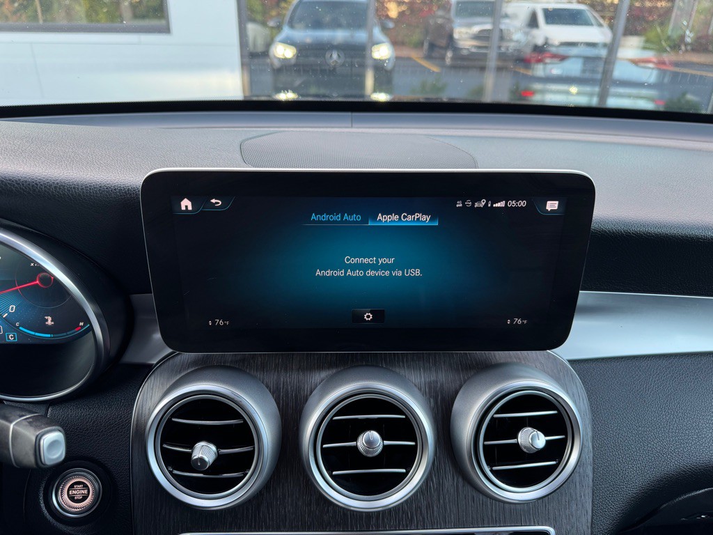 2021 Mercedes-Benz GLC-Class Image 32