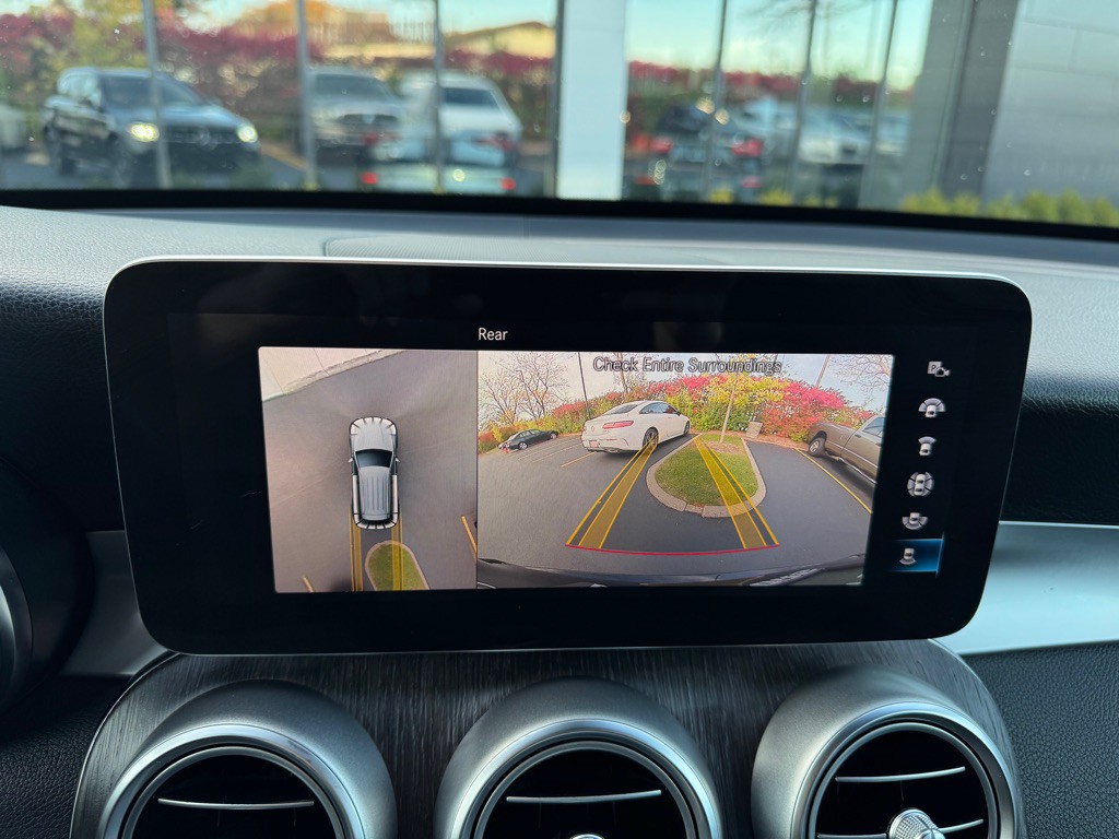 2021 Mercedes-Benz GLC-Class Image 36