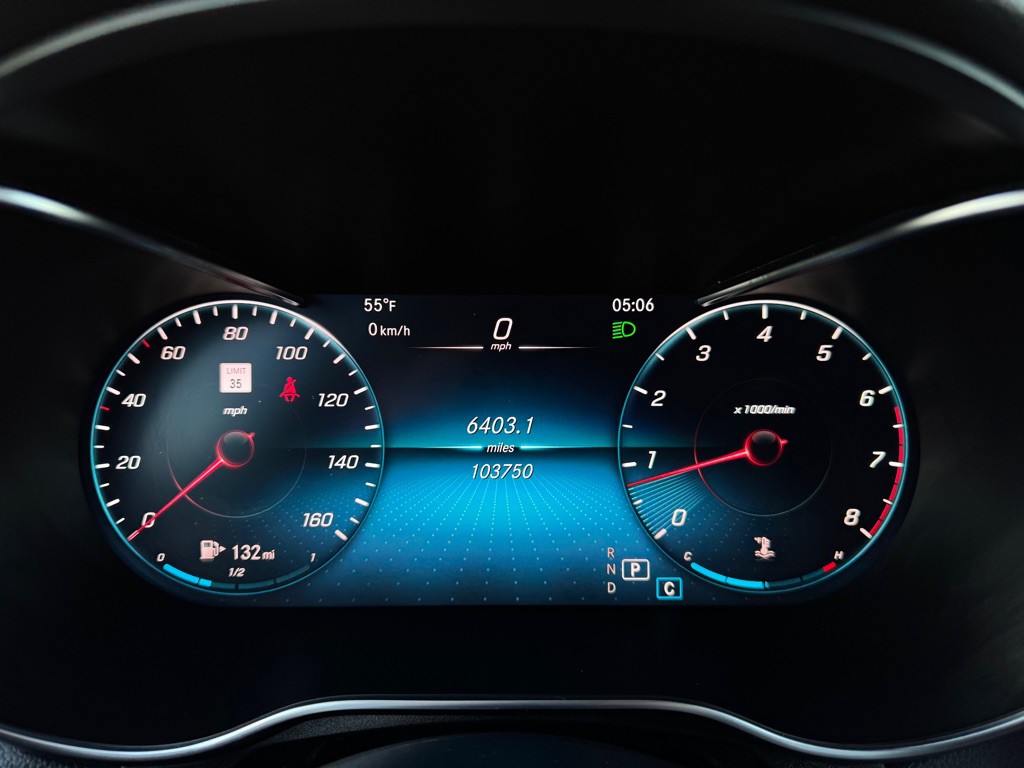 2021 Mercedes-Benz GLC-Class Image 39