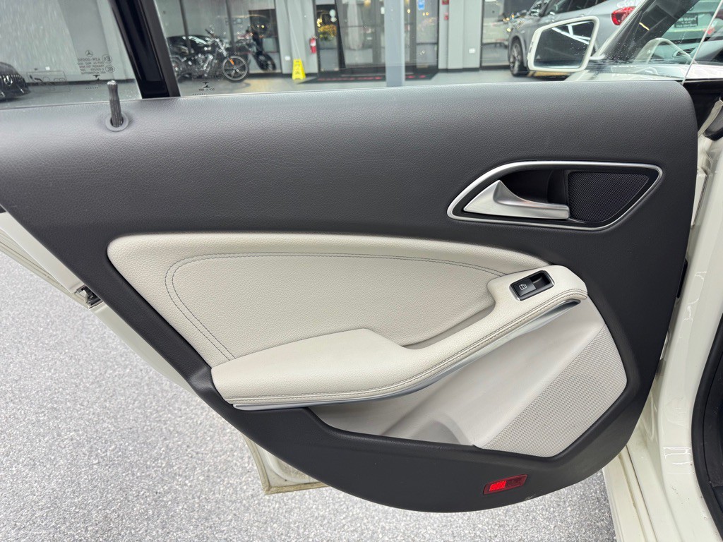 2018 Mercedes-Benz CLA-Class Image 23