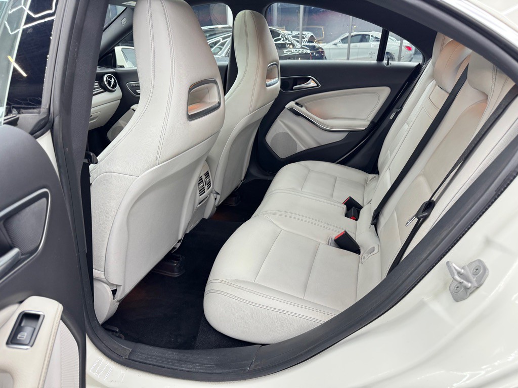 2018 Mercedes-Benz CLA-Class Image 24