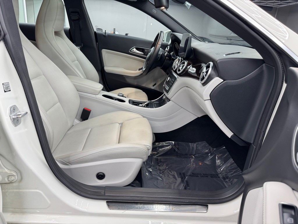 2018 Mercedes-Benz CLA-Class Image 29