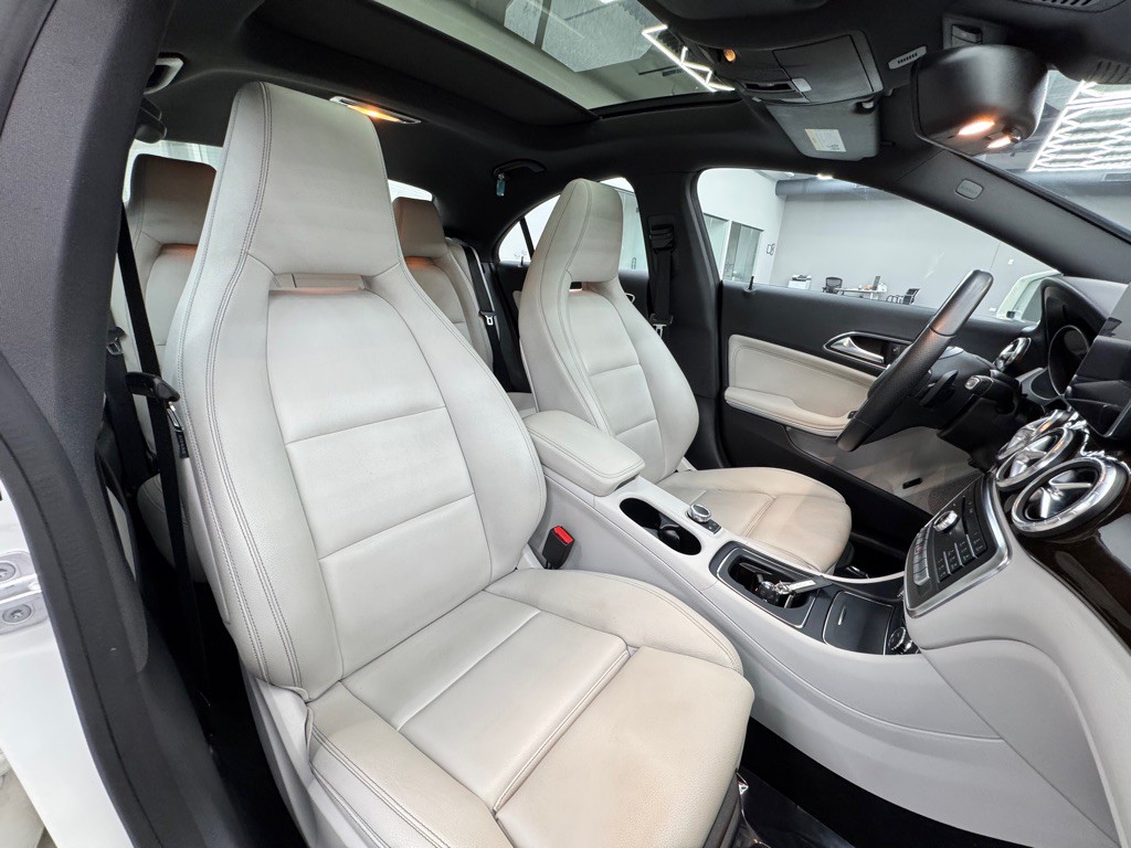2018 Mercedes-Benz CLA-Class Image 30