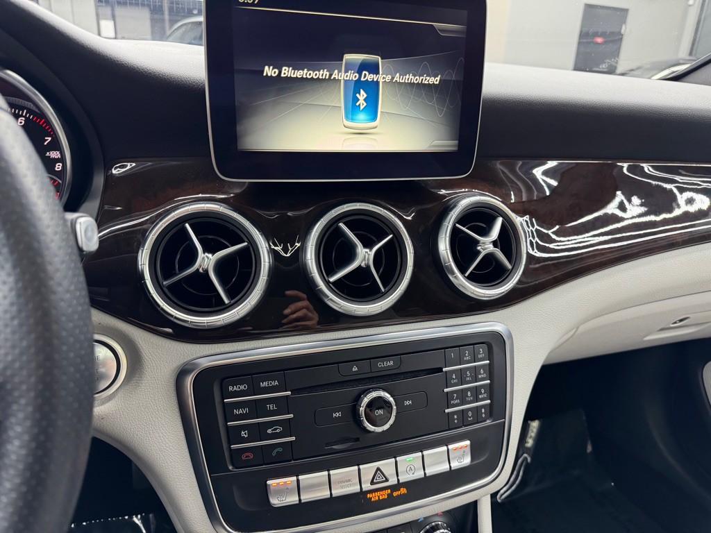 2018 Mercedes-Benz CLA-Class Image 32