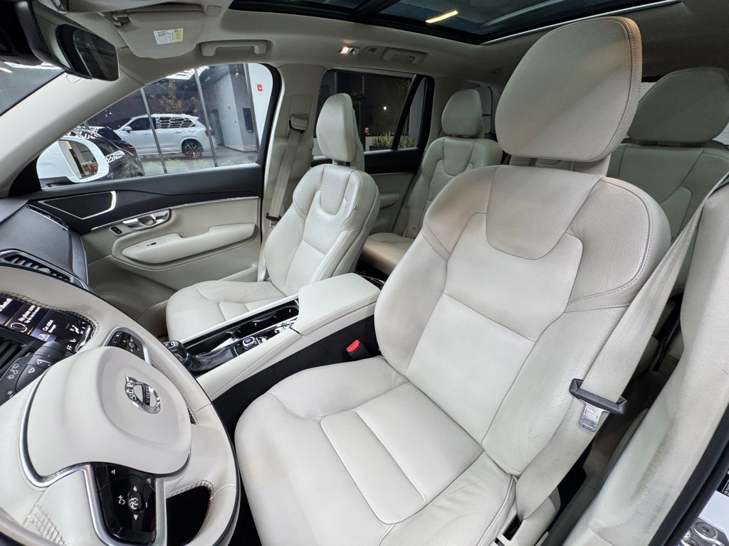 2020 Volvo XC90 Image 24