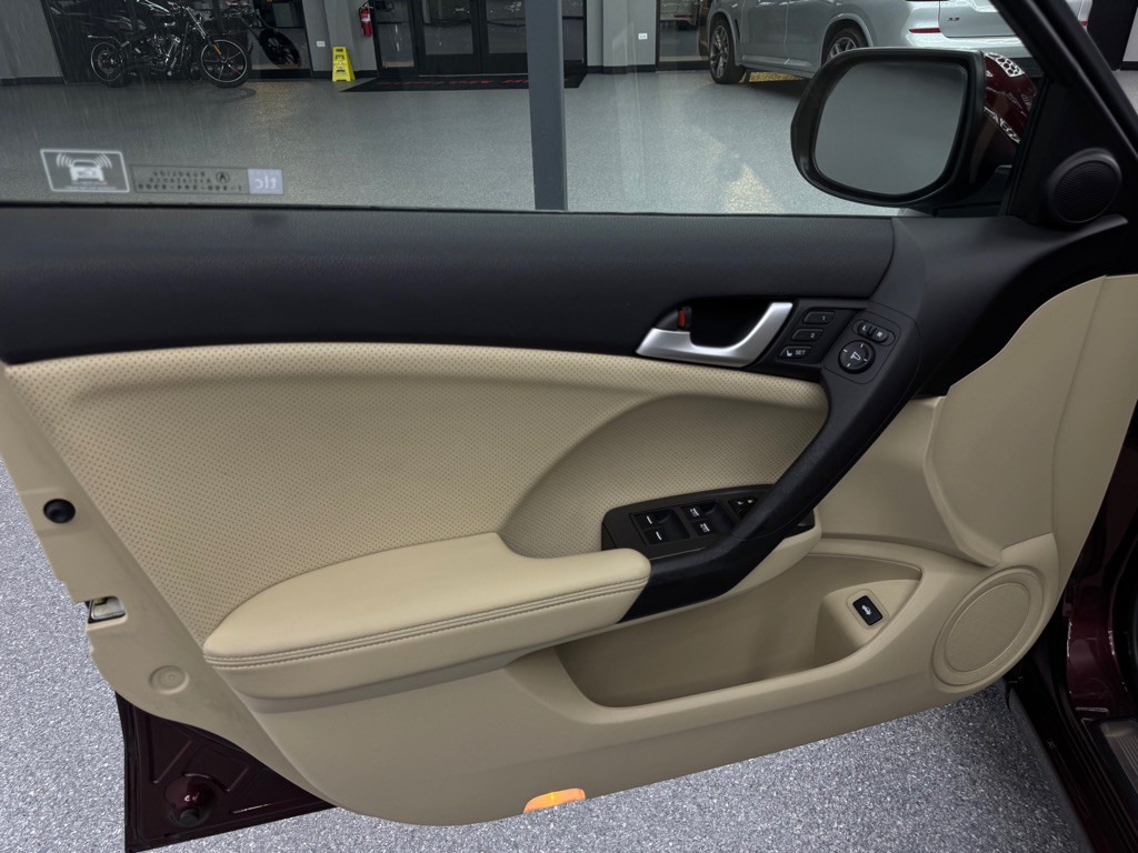2011 Acura TSX Image 16