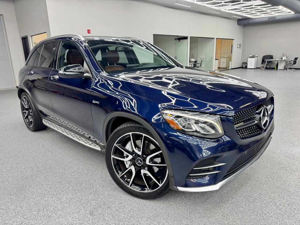 2017 Mercedes-Benz GLC-Class Image 2