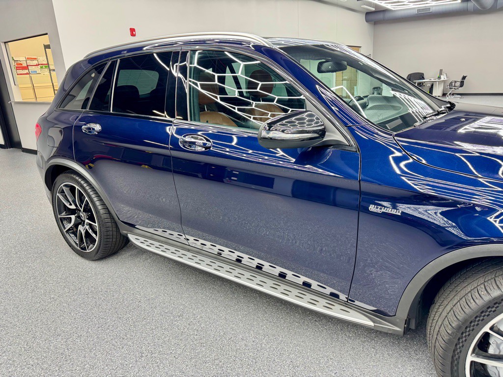 2017 Mercedes-Benz GLC-Class Image 3