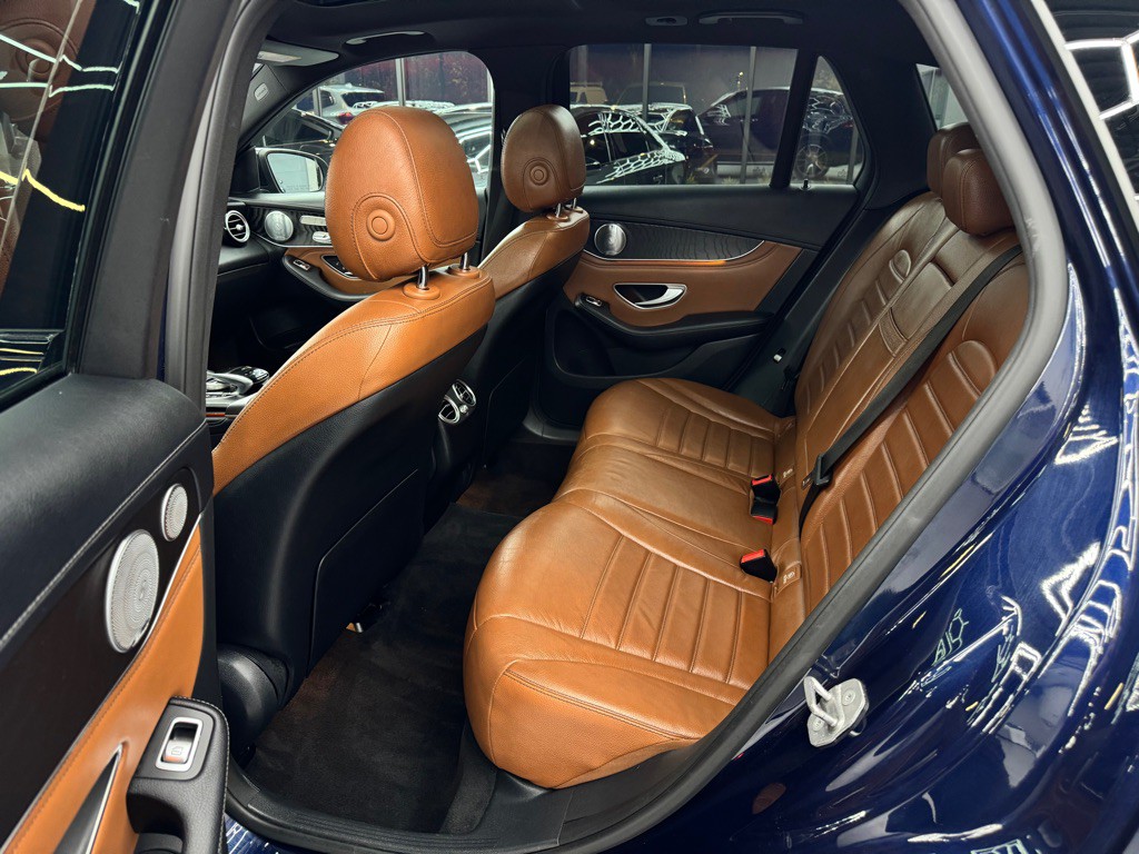 2017 Mercedes-Benz GLC-Class Image 21