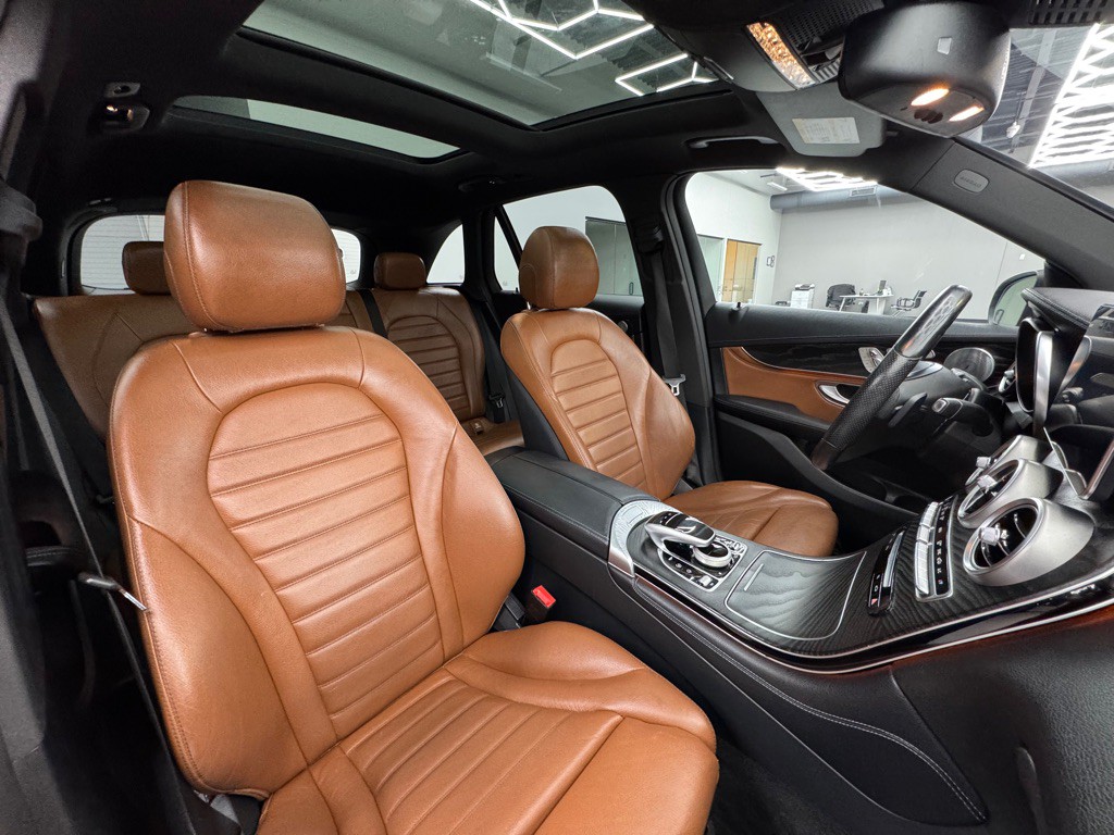 2017 Mercedes-Benz GLC-Class Image 29