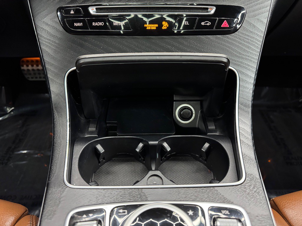 2017 Mercedes-Benz GLC-Class Image 37