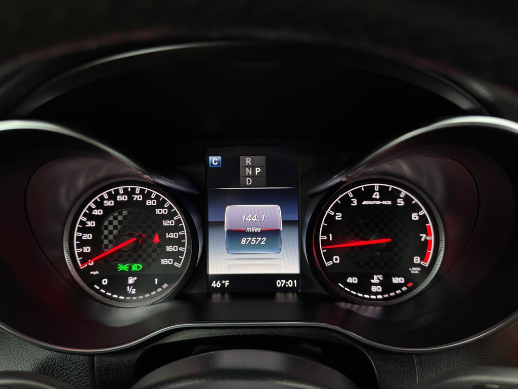 2017 Mercedes-Benz GLC-Class Image 40