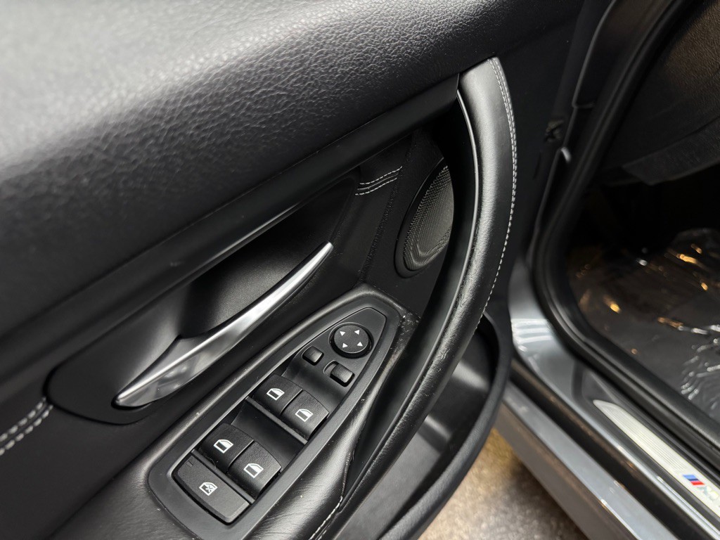 2015 BMW M3 Image 22