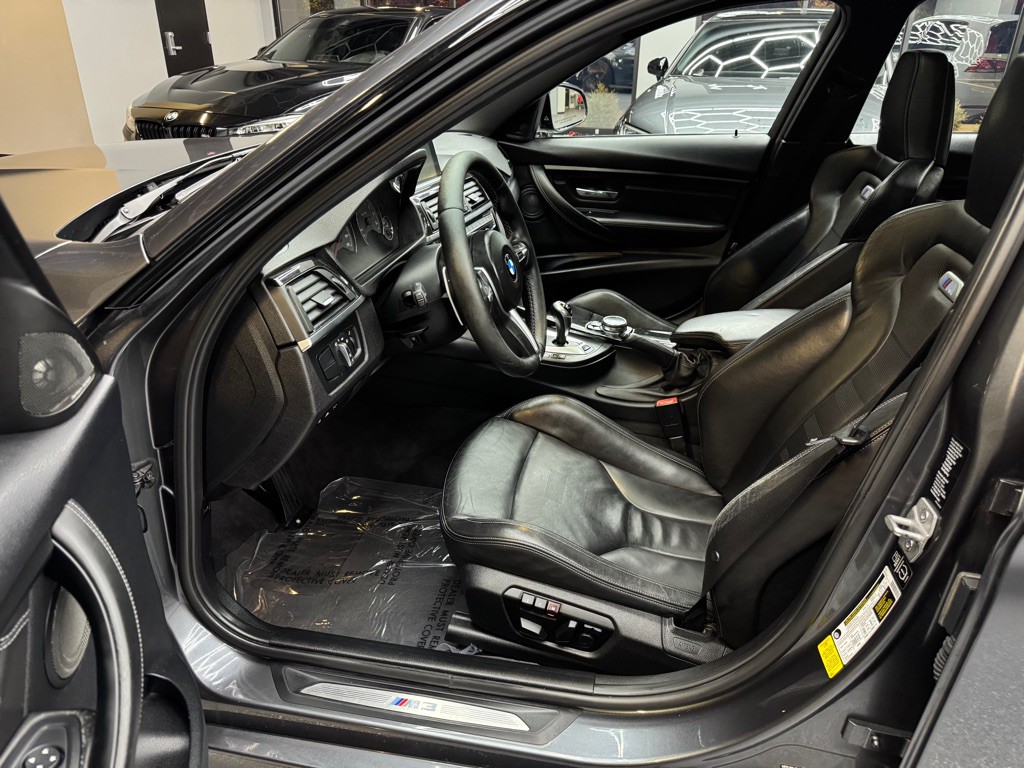 2015 BMW M3 Image 23