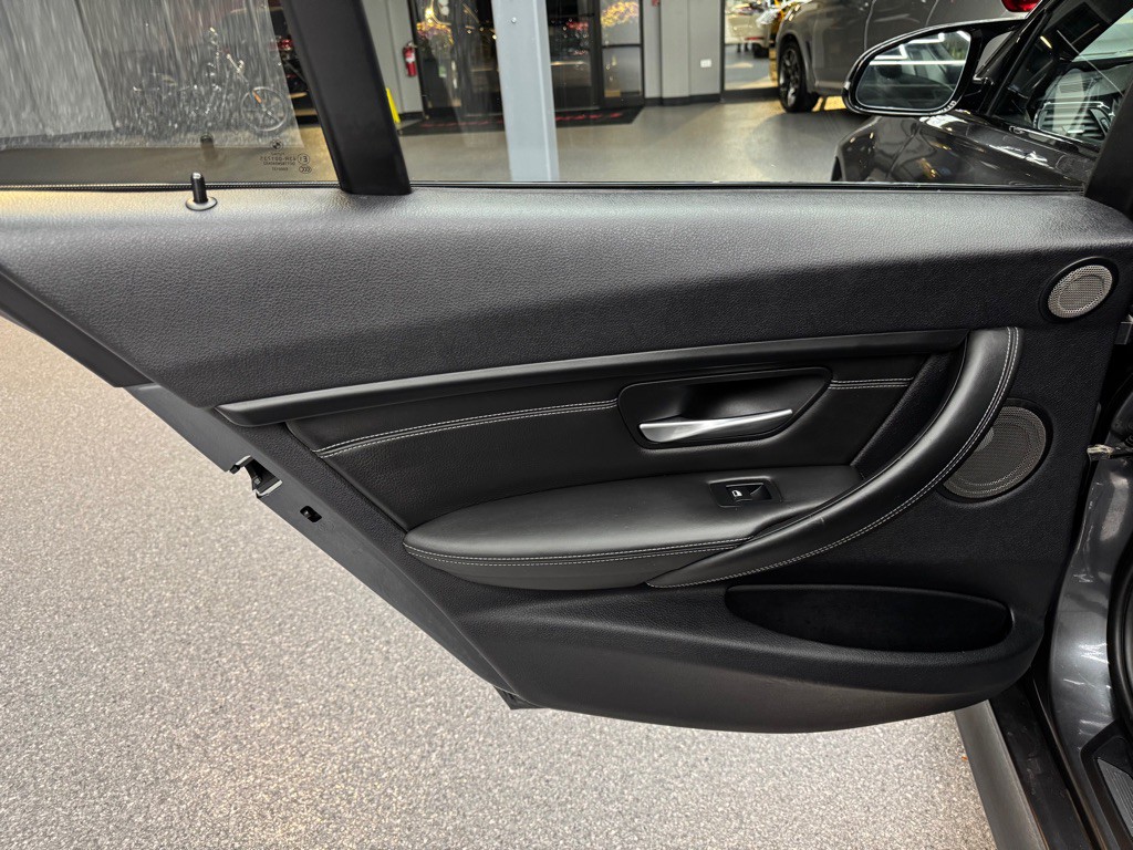 2015 BMW M3 Image 26