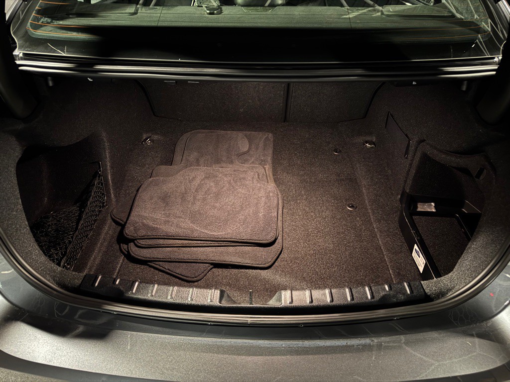 2015 BMW M3 Image 28