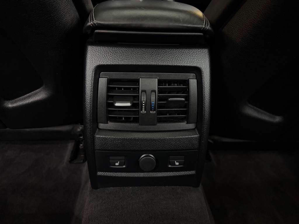 2015 BMW M3 Image 31