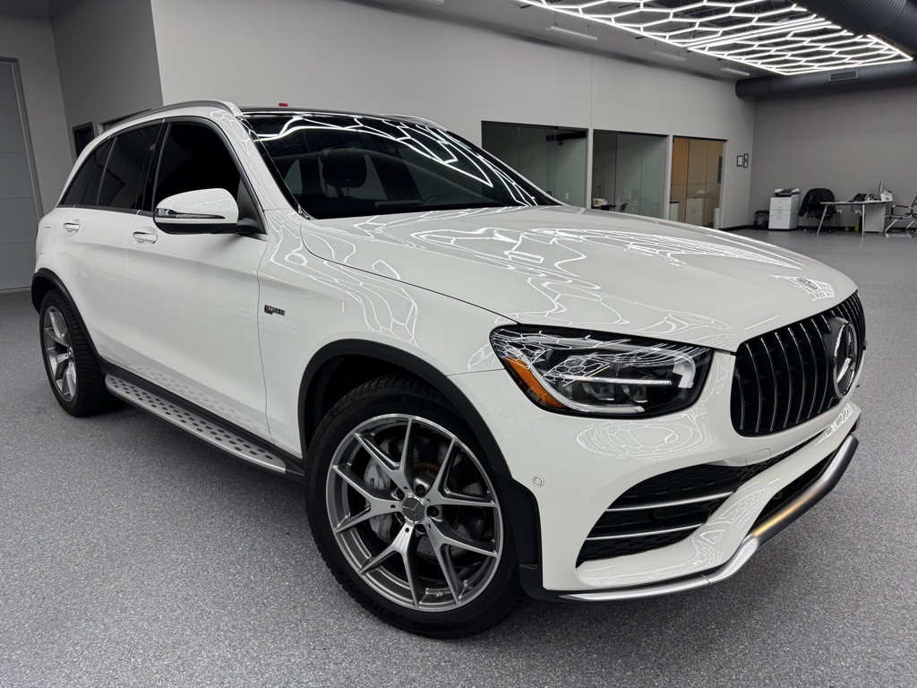 2022 Mercedes-Benz GLC-Class Image 2