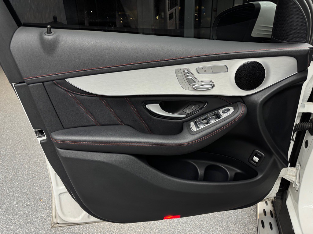 2022 Mercedes-Benz GLC-Class Image 18