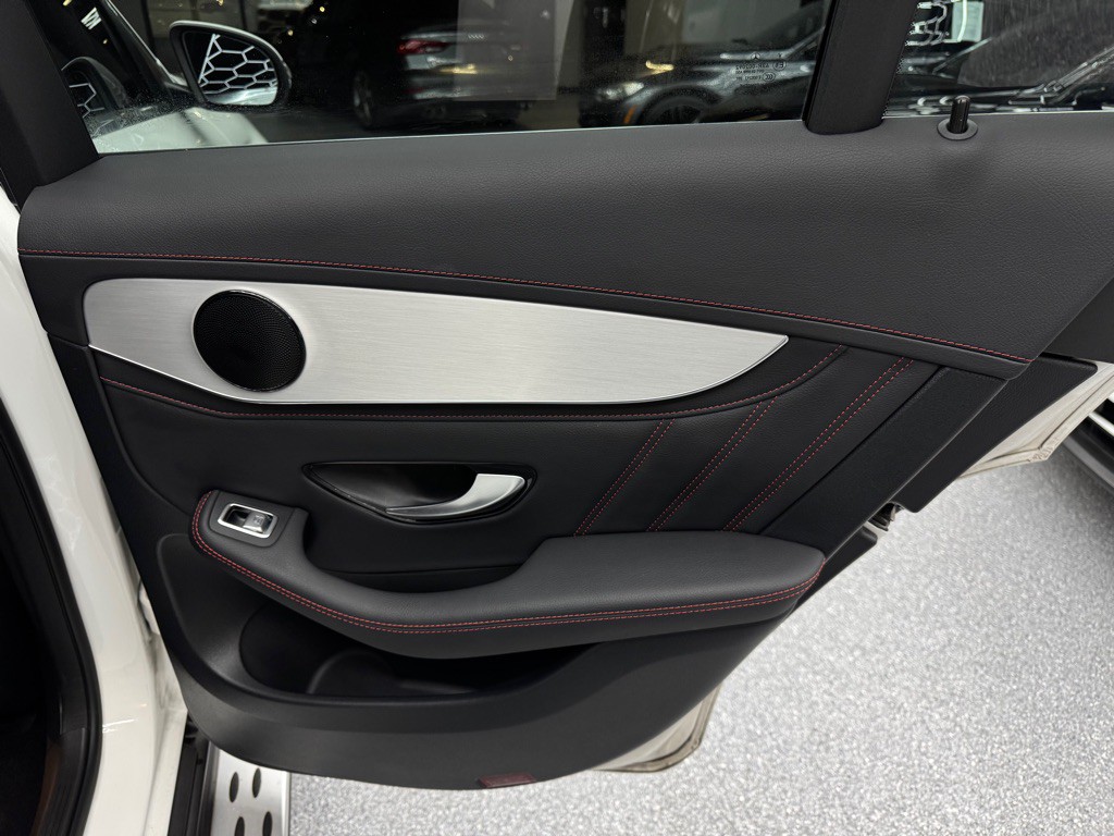 2022 Mercedes-Benz GLC-Class Image 26