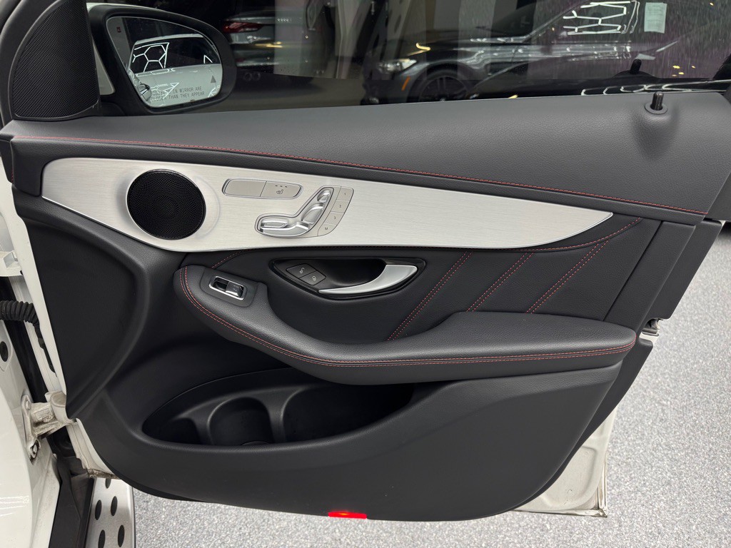 2022 Mercedes-Benz GLC-Class Image 28