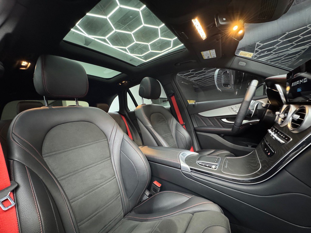 2022 Mercedes-Benz GLC-Class Image 30