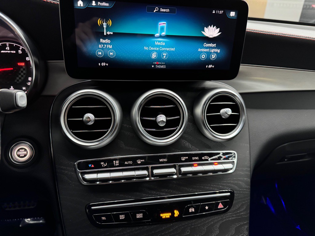 2022 Mercedes-Benz GLC-Class Image 34