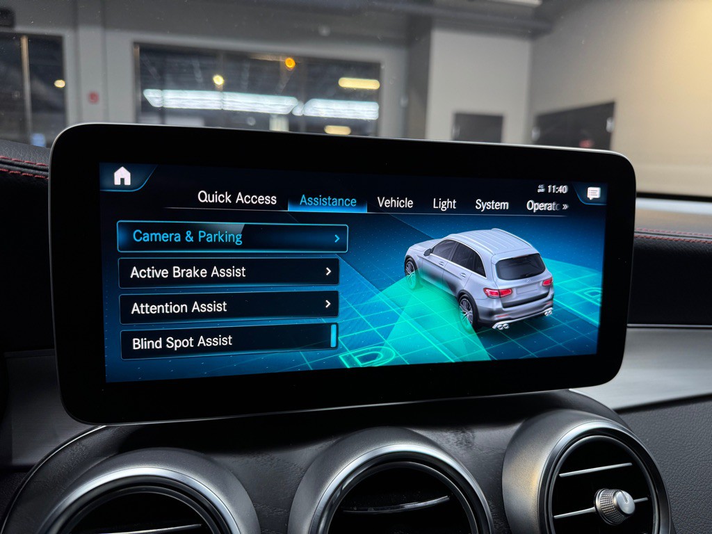 2022 Mercedes-Benz GLC-Class Image 35