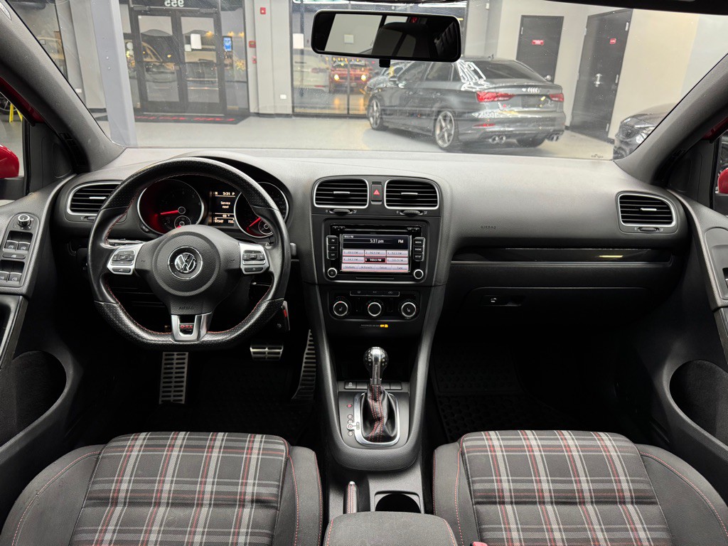2013 Volkswagen GTI Image 22