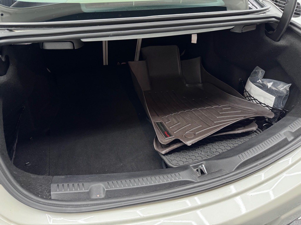 2018 Mercedes-Benz E-Class Image 25