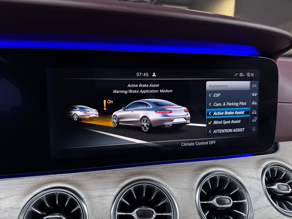 2018 Mercedes-Benz E-Class Image 35