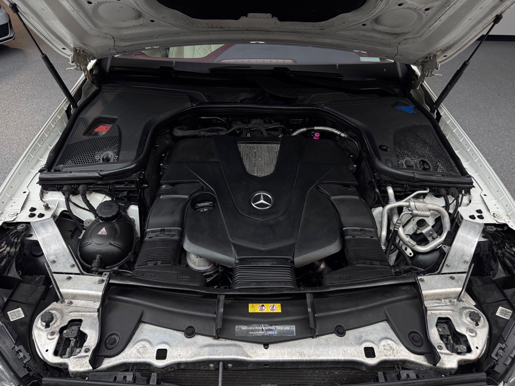 2018 Mercedes-Benz E-Class Image 41