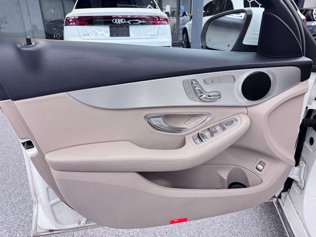 2019 Mercedes-Benz C-Class Image 16