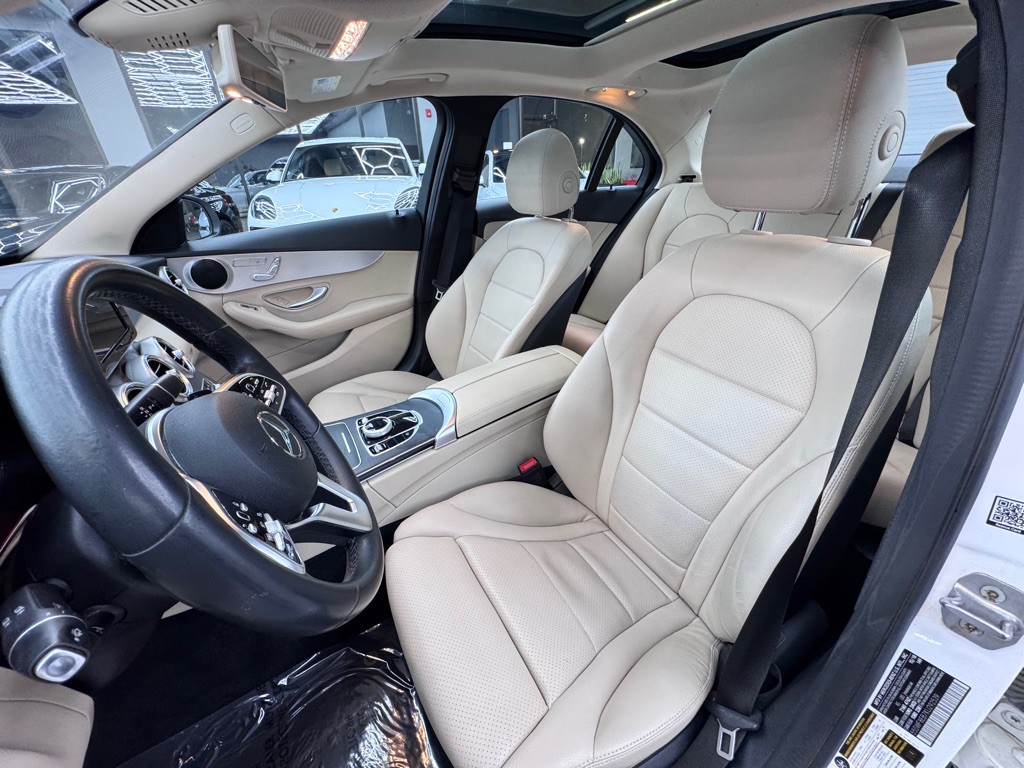 2019 Mercedes-Benz C-Class Image 19