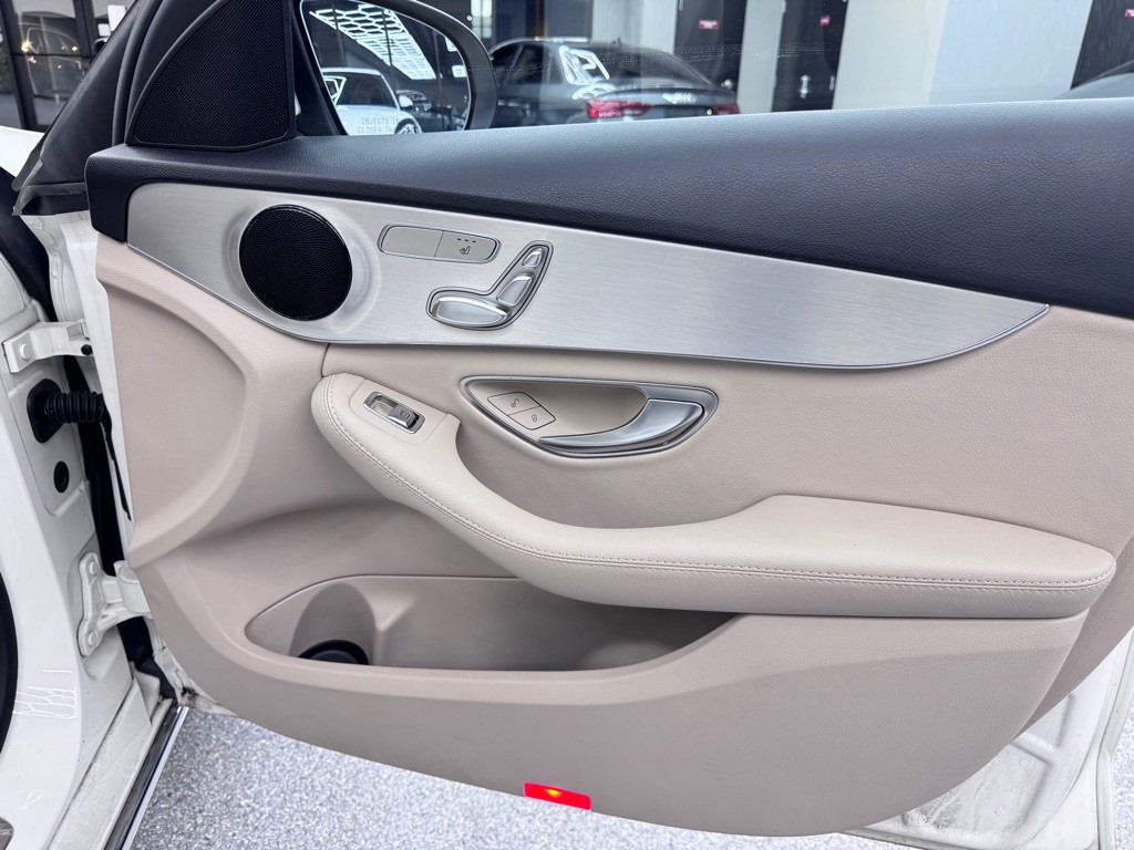 2019 Mercedes-Benz C-Class Image 25