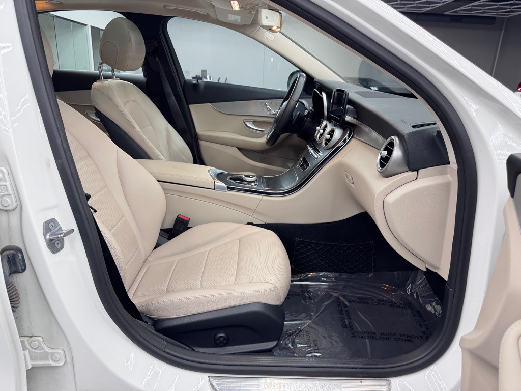 2019 Mercedes-Benz C-Class Image 26