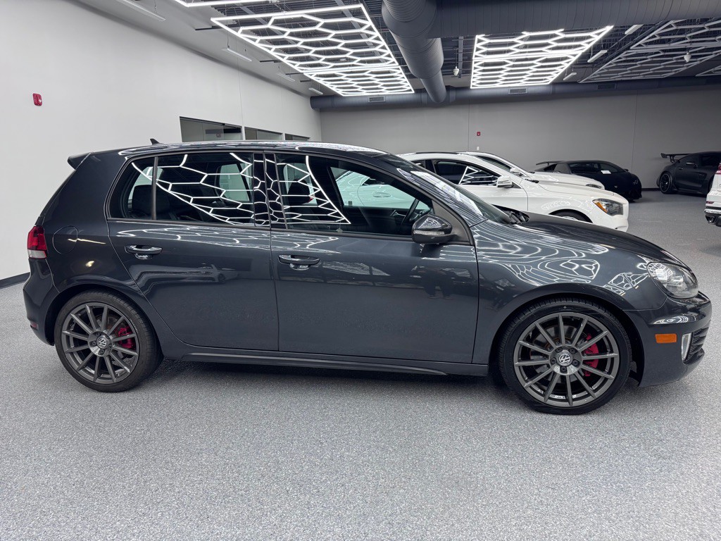 2012 Volkswagen GTI Image 11