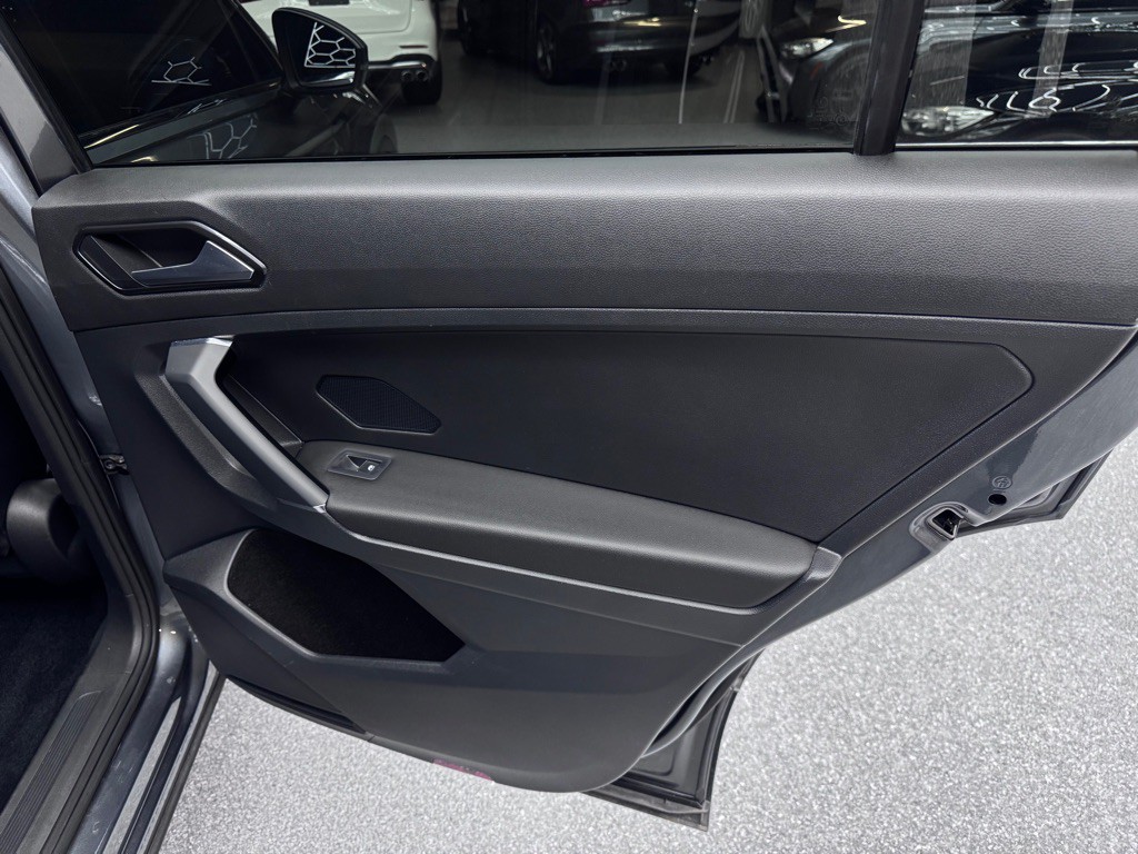 2018 Volkswagen Tiguan Image 23