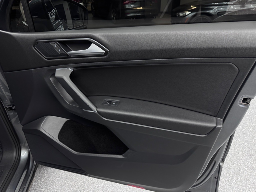 2018 Volkswagen Tiguan Image 25