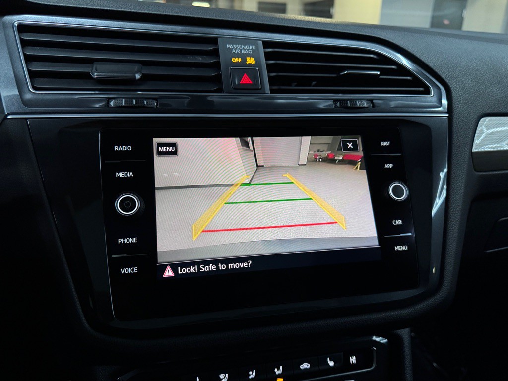 2018 Volkswagen Tiguan Image 30