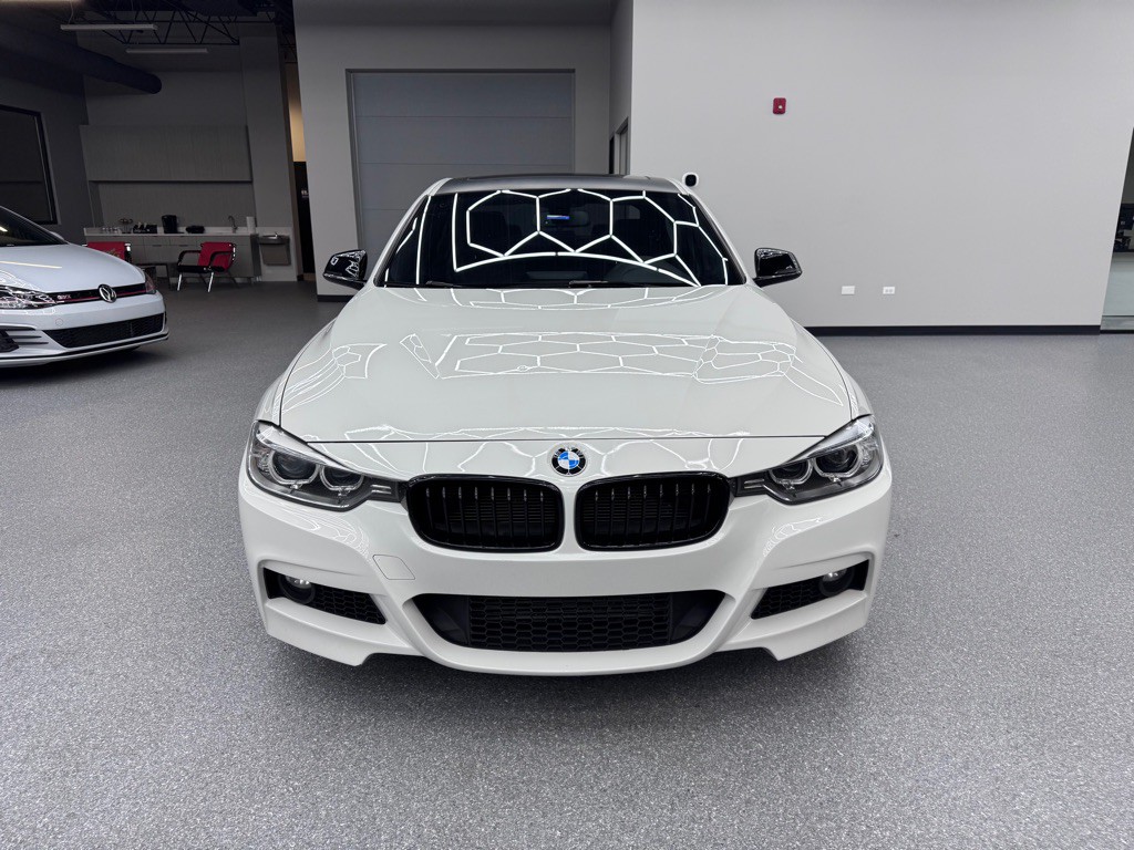 2015 BMW 3 Series Image 3